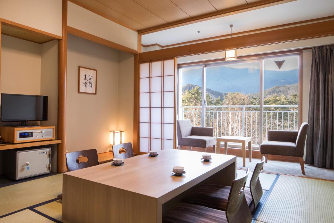 富士豪景酒店 4* 富士河口湖